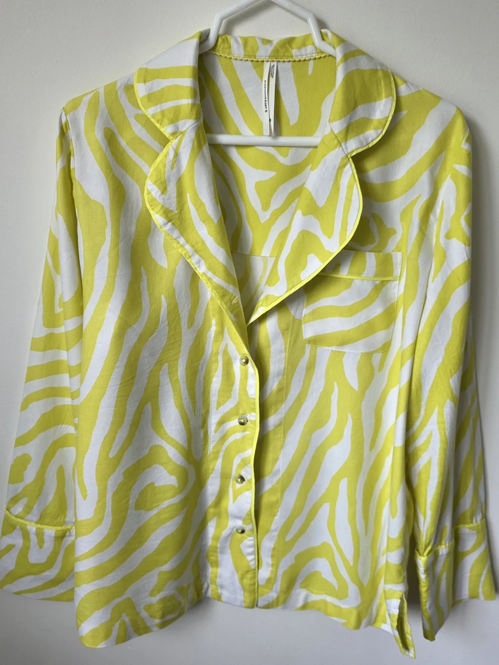 By Anthropologie Zebra Print Flannel Preppy Shirt PJ Top XS Citron Casual Chic - Picture 2 of 10